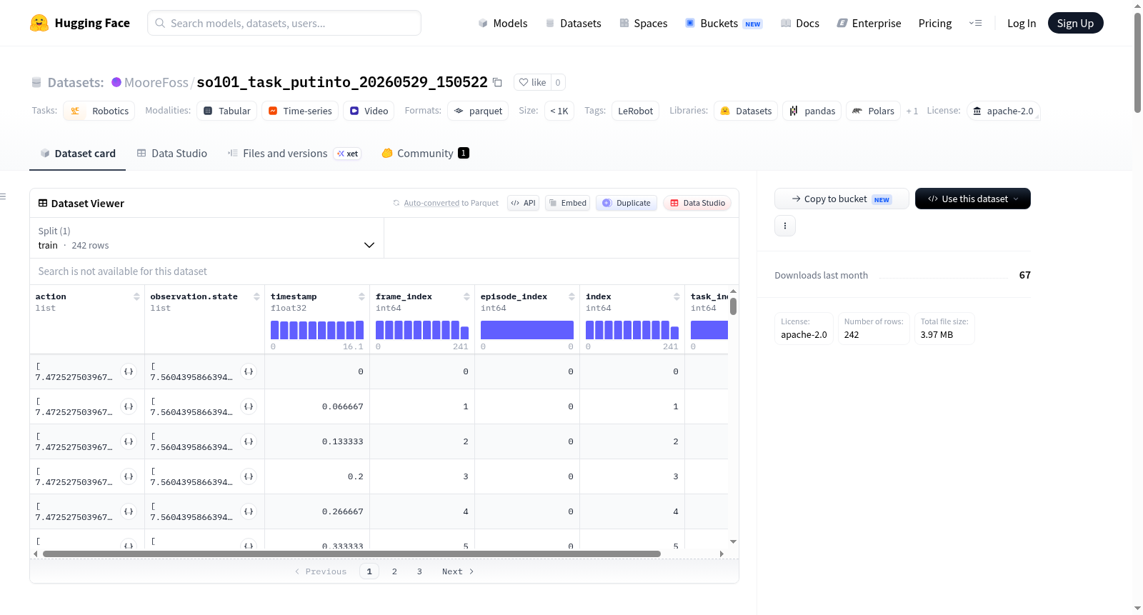MooreFoss/so101_task_putinto_20260529_150522 数据集图片